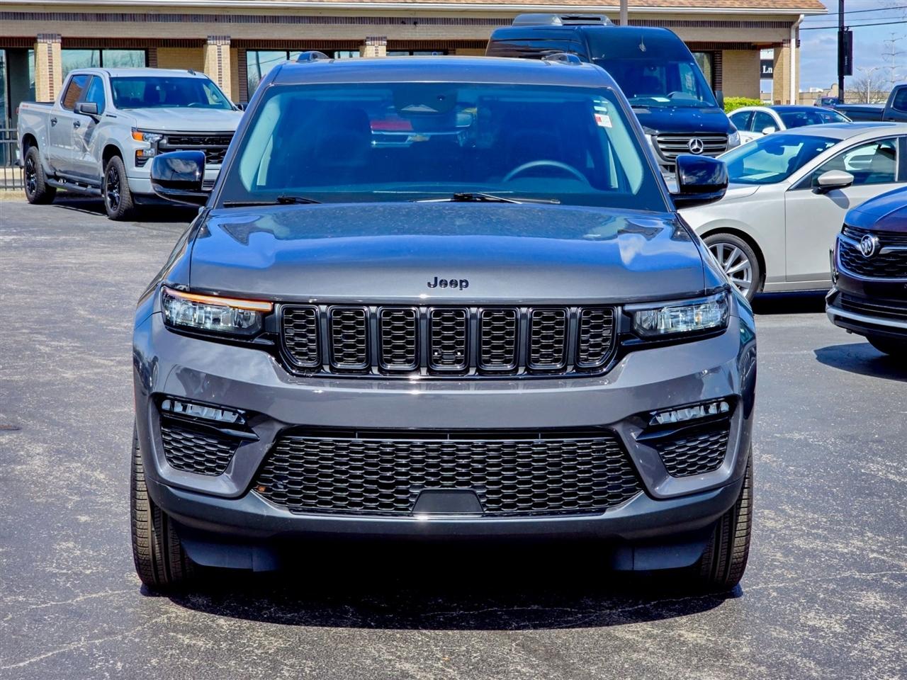 Jeep Grand Cherokee  2024