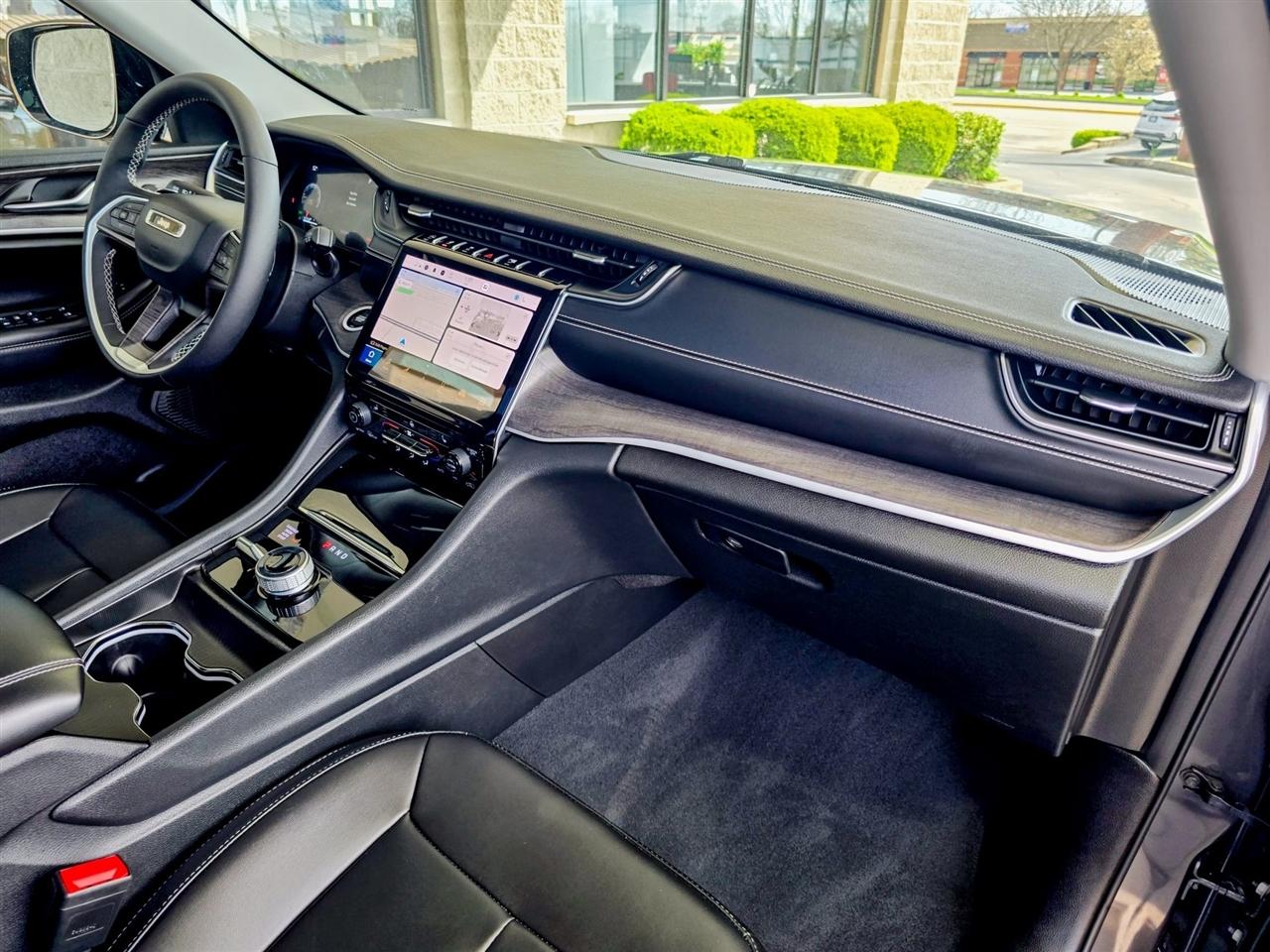 Jeep Grand Cherokee  2024