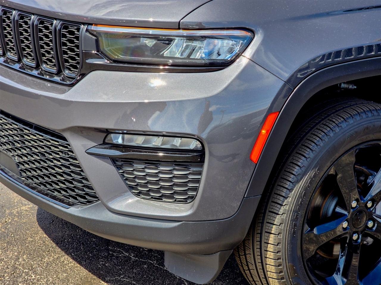 Jeep Grand Cherokee  2024