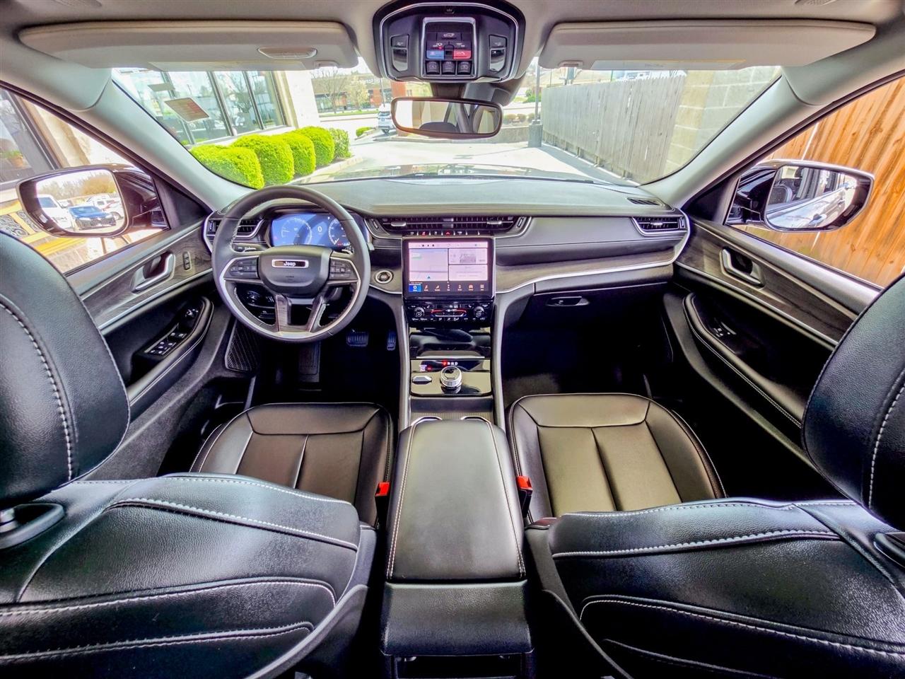 Jeep Grand Cherokee  2024