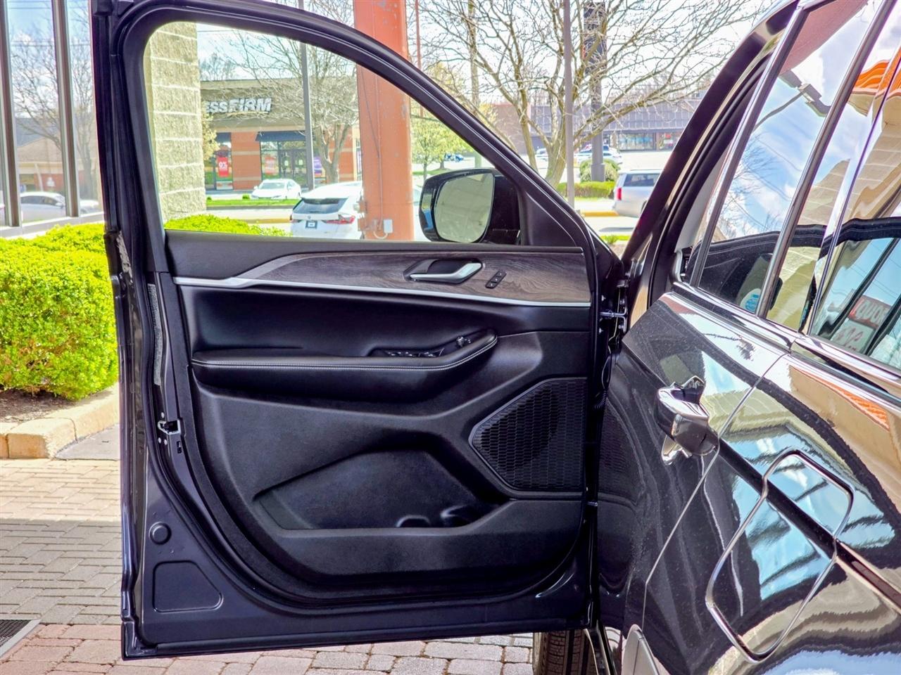 Jeep Grand Cherokee  2024