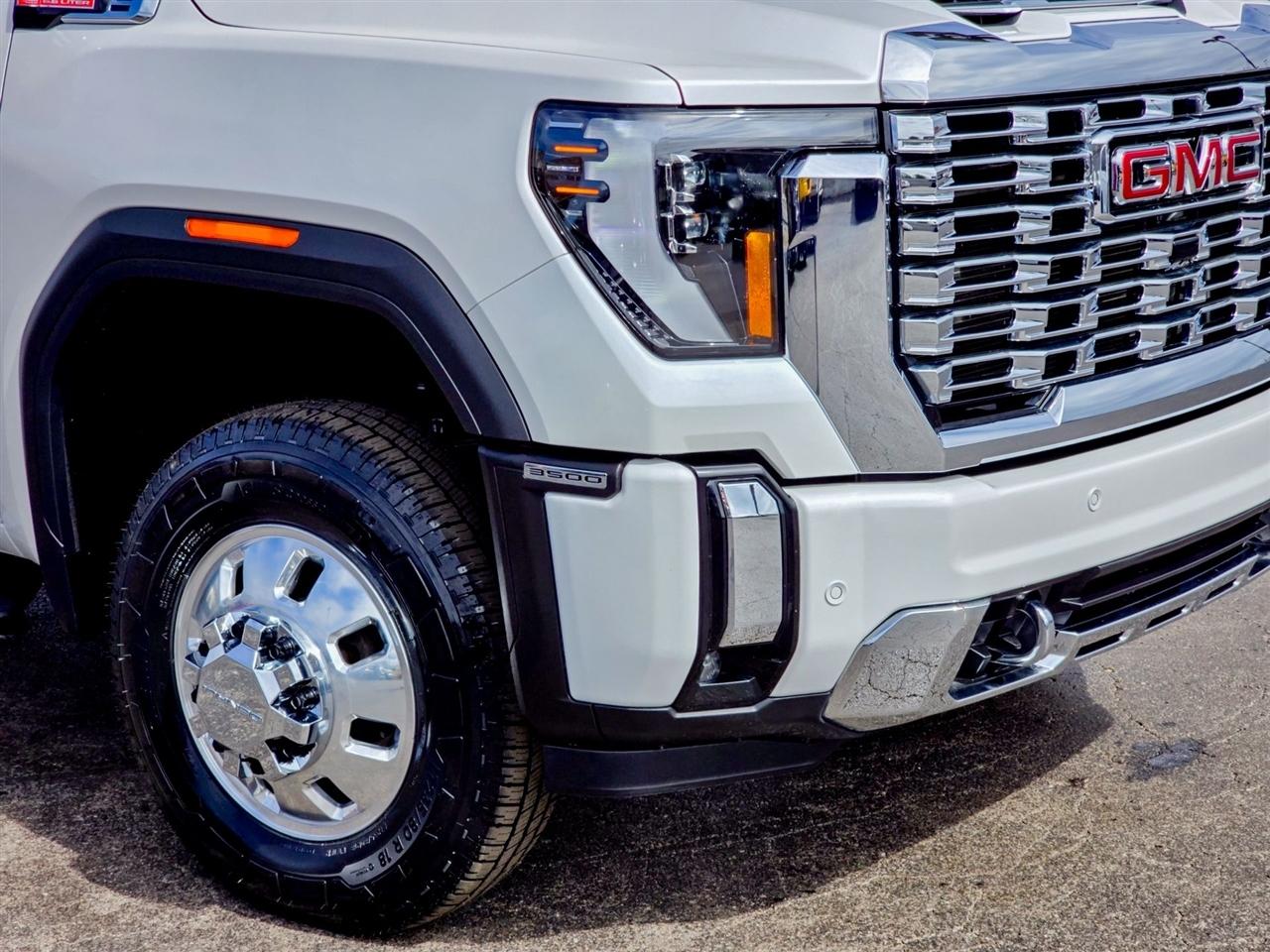 GMC Sierra 3500HD  2024