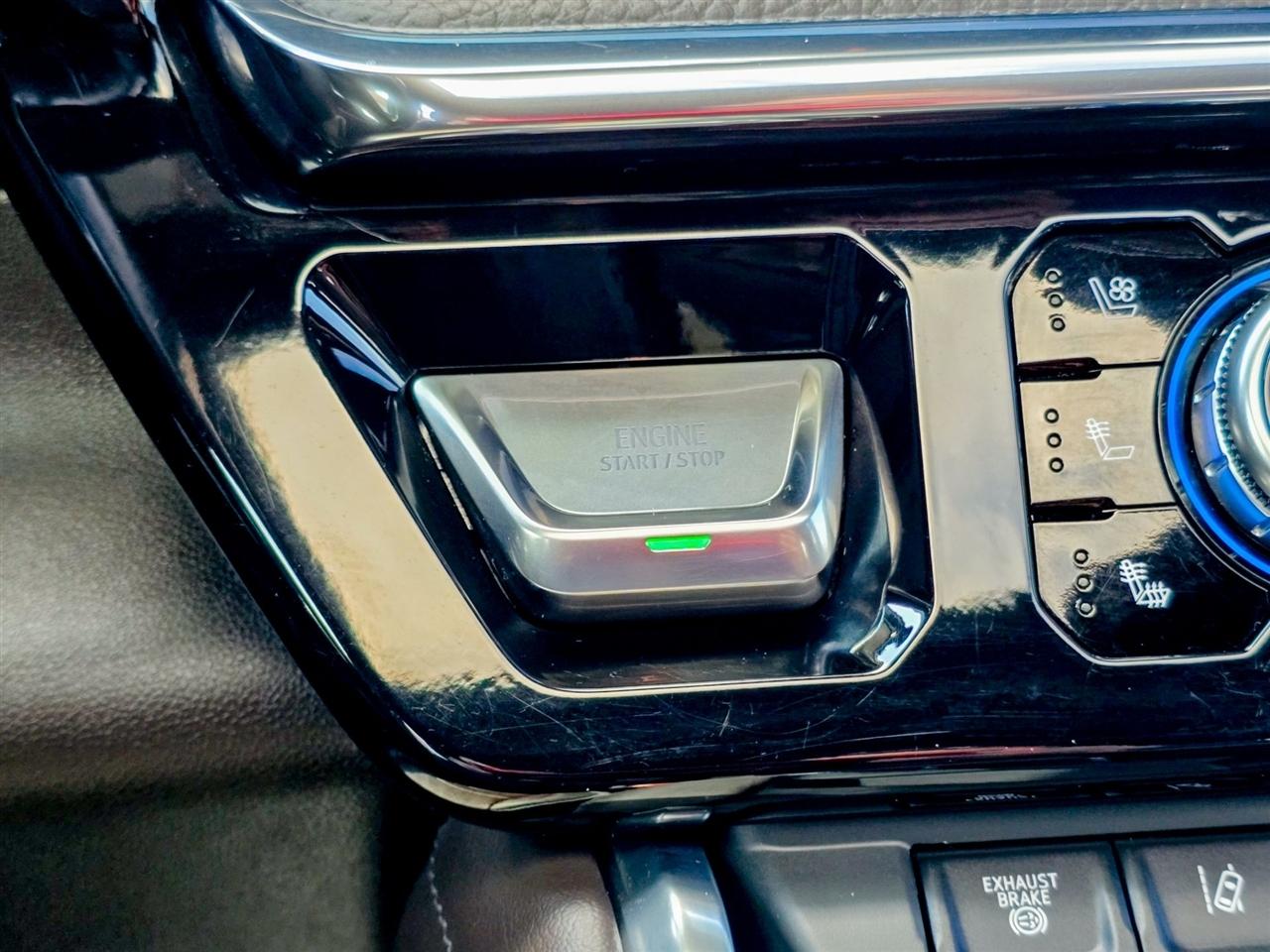 GMC Sierra 3500HD  2024