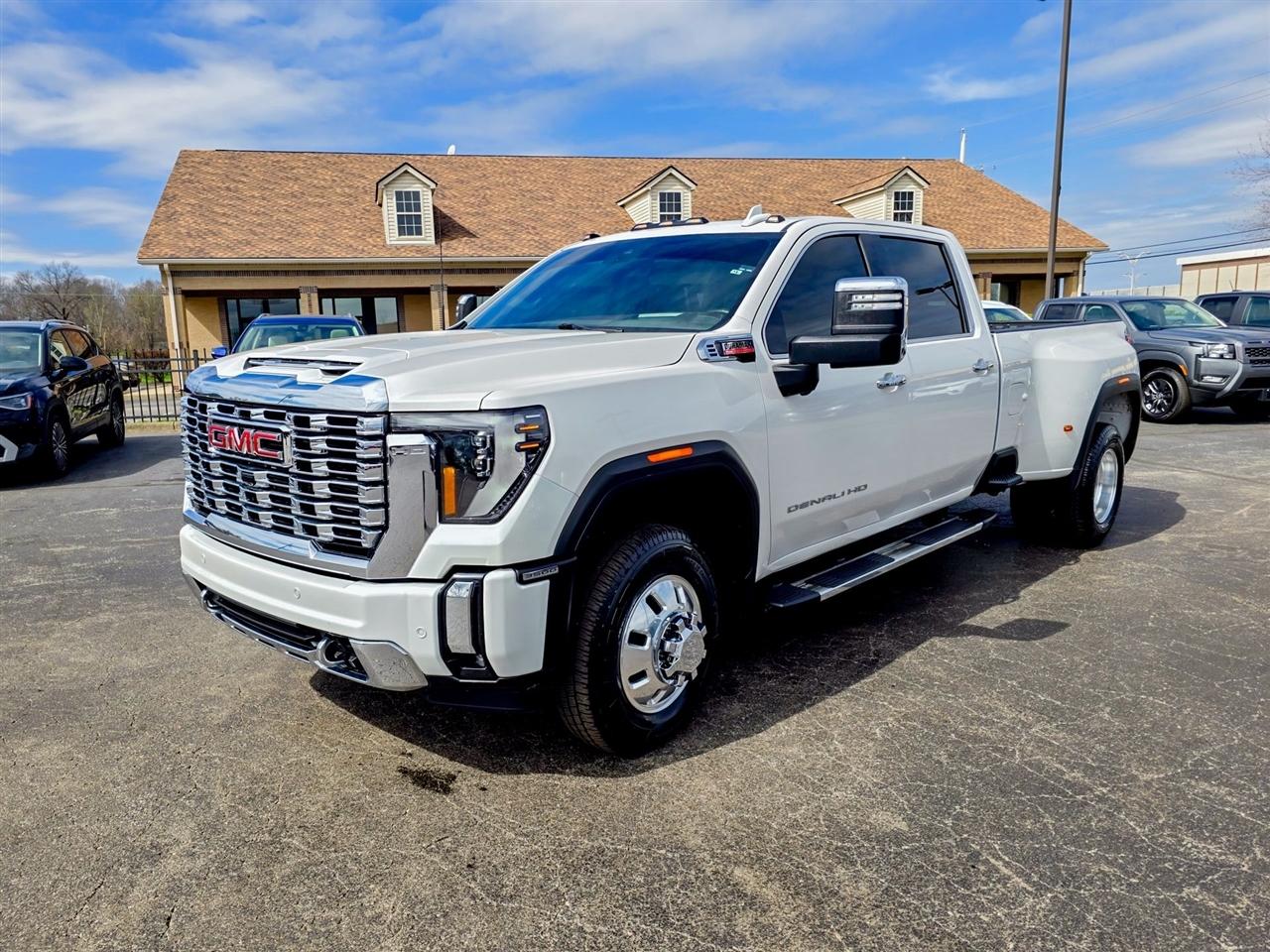 GMC Sierra 3500HD  2024