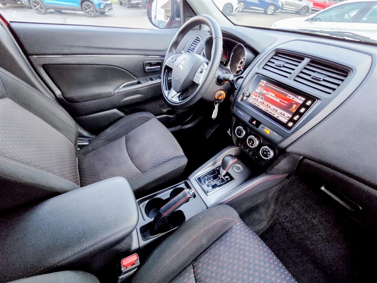 Mitsubishi Outlander Sport  2019