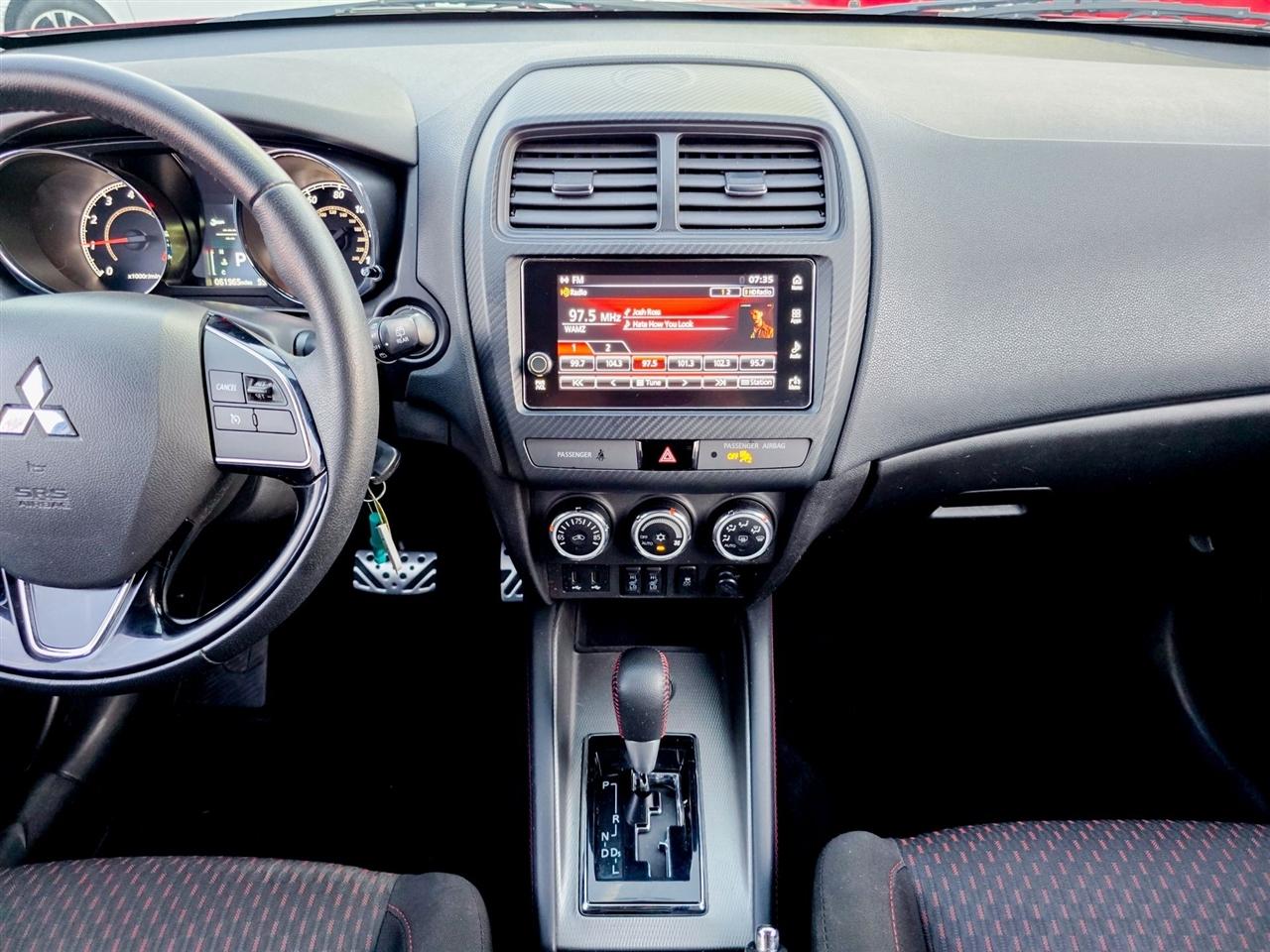 Mitsubishi Outlander Sport  2019