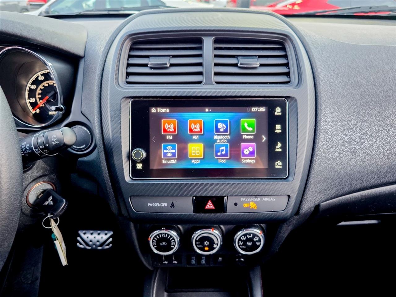 Mitsubishi Outlander Sport  2019