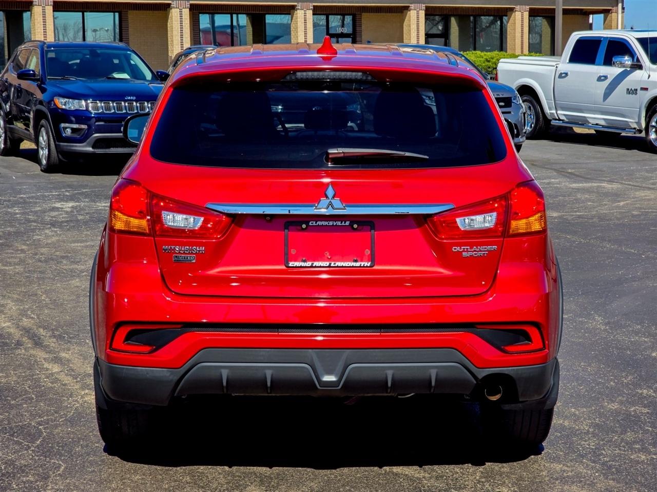 Mitsubishi Outlander Sport  2019