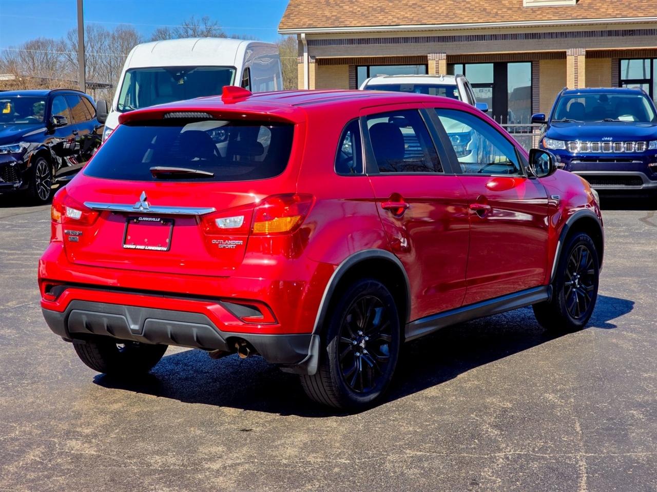 Mitsubishi Outlander Sport  2019