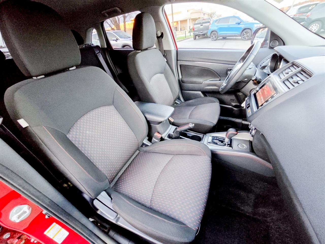 Mitsubishi Outlander Sport  2019