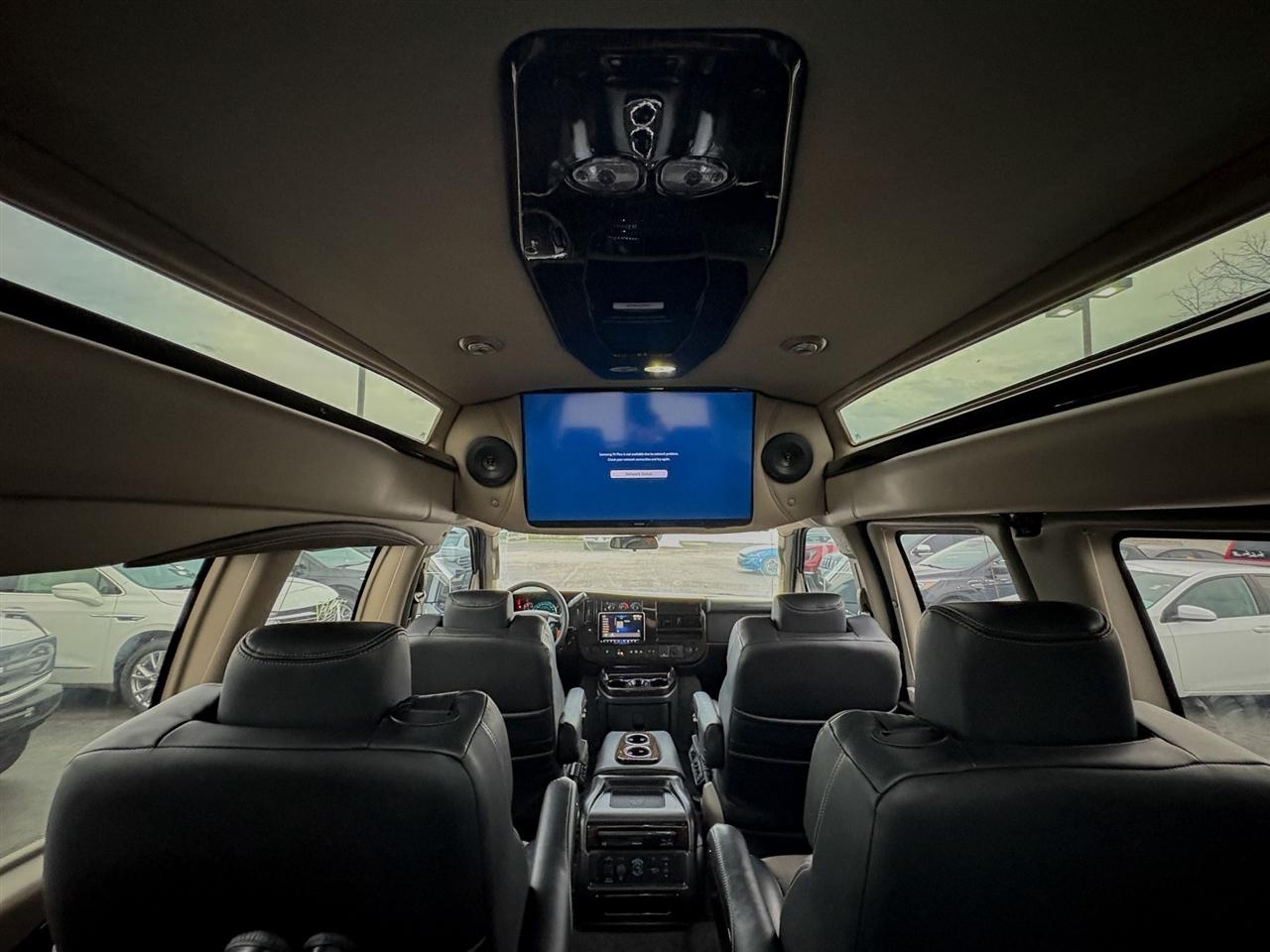 GMC Savana Cargo Van  2025