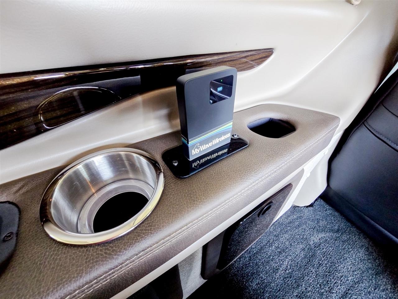 GMC Savana Cargo Van  2025