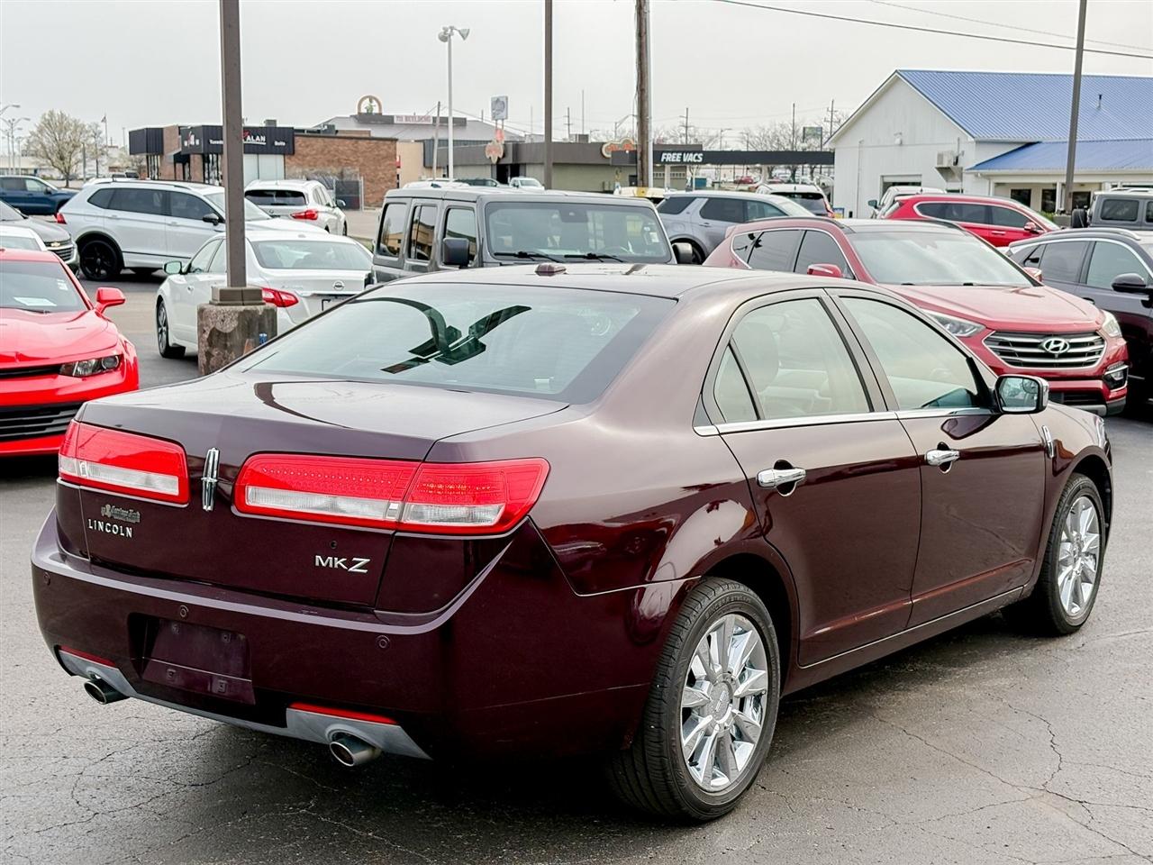 Lincoln MKZ  2012