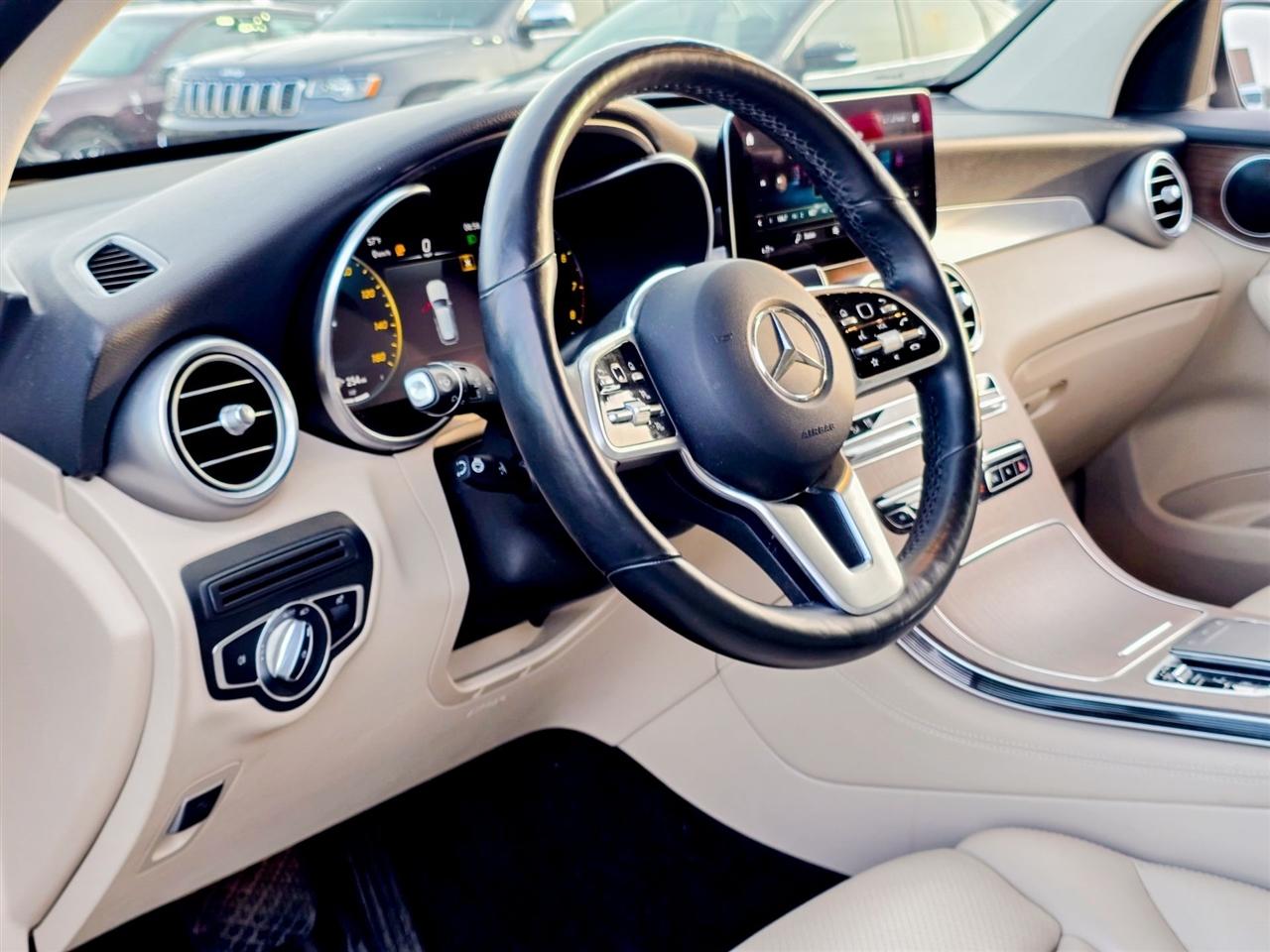 Mercedes-Benz GLC  2021