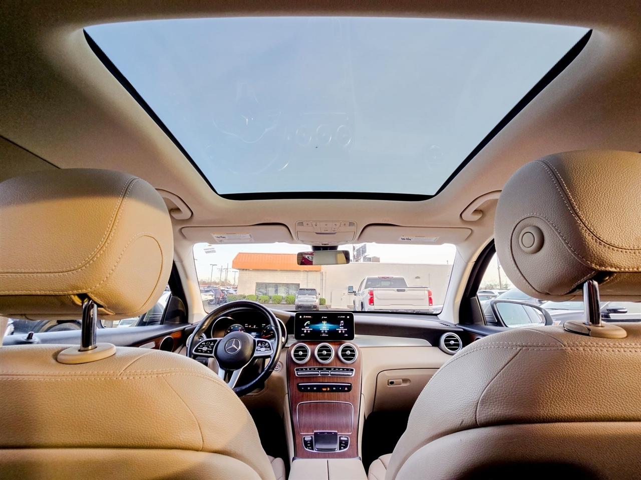 Mercedes-Benz GLC  2021