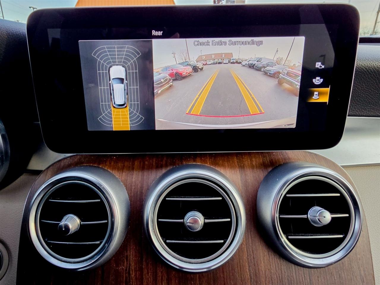 Mercedes-Benz GLC  2021