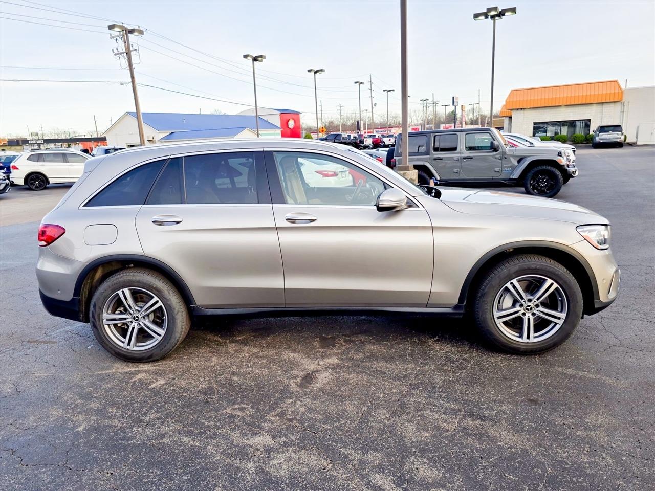 Mercedes-Benz GLC  2021