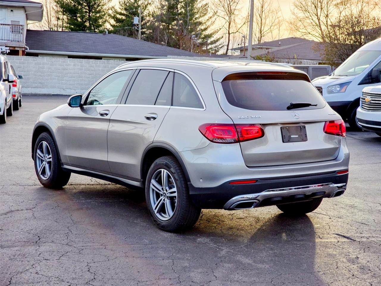 Mercedes-Benz GLC  2021