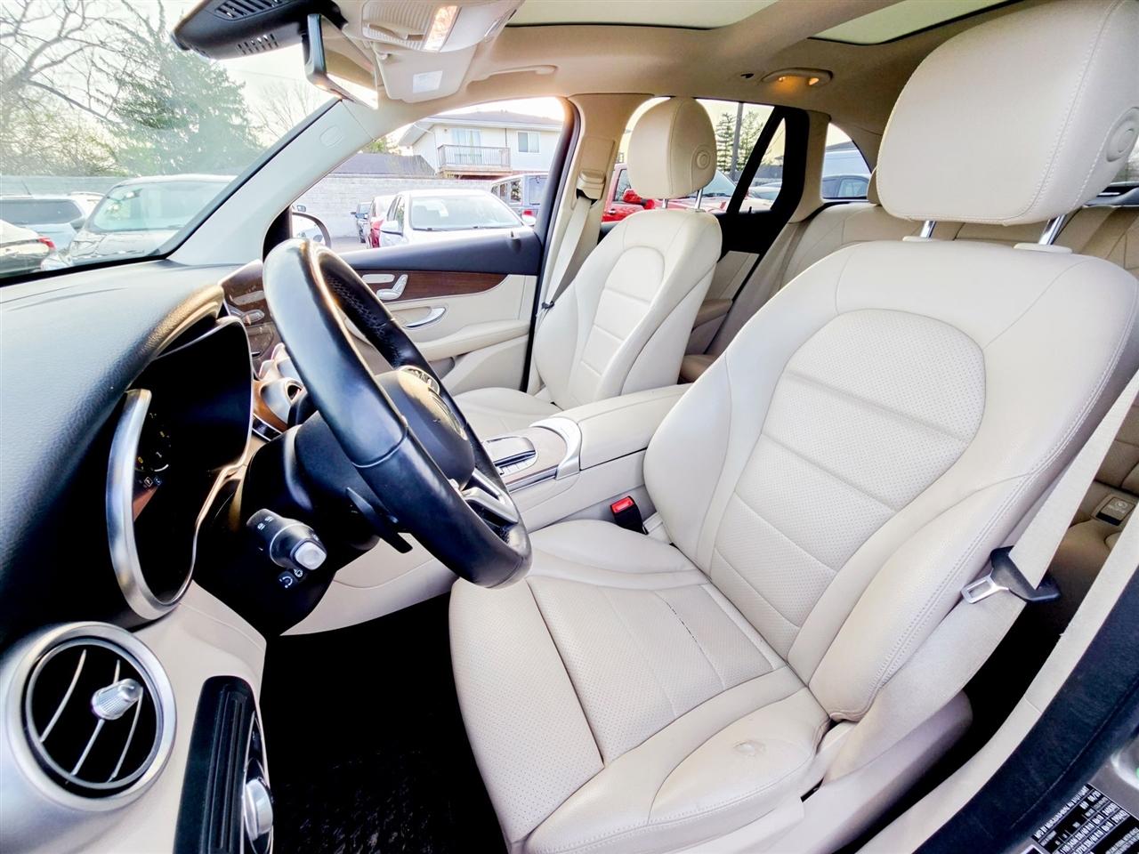 Mercedes-Benz GLC  2021