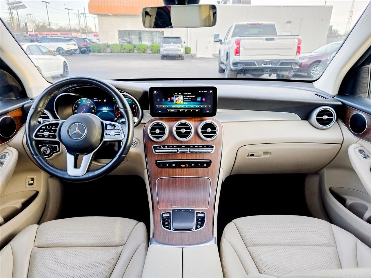 Mercedes-Benz GLC  2021