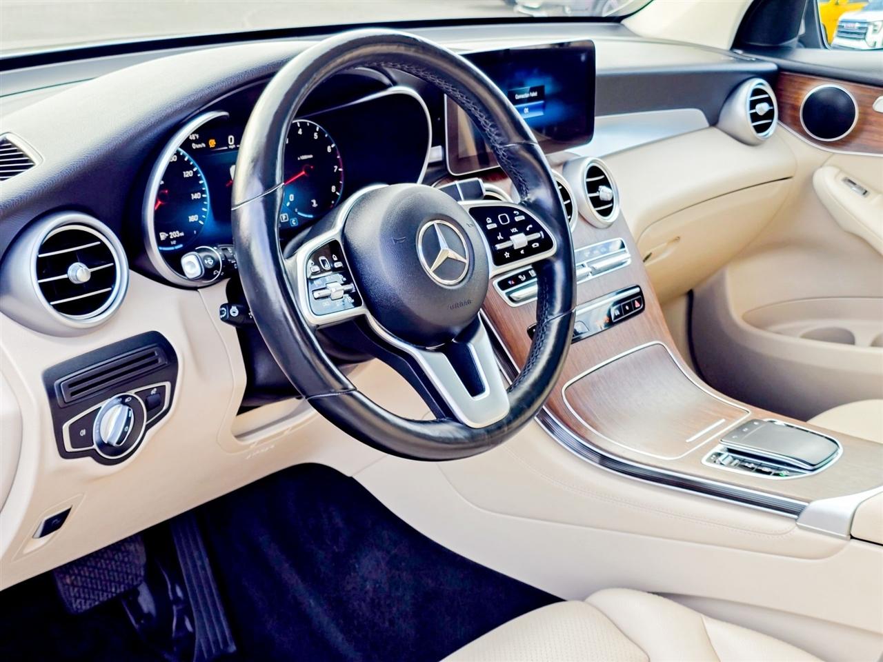 Mercedes-Benz GLC  2021