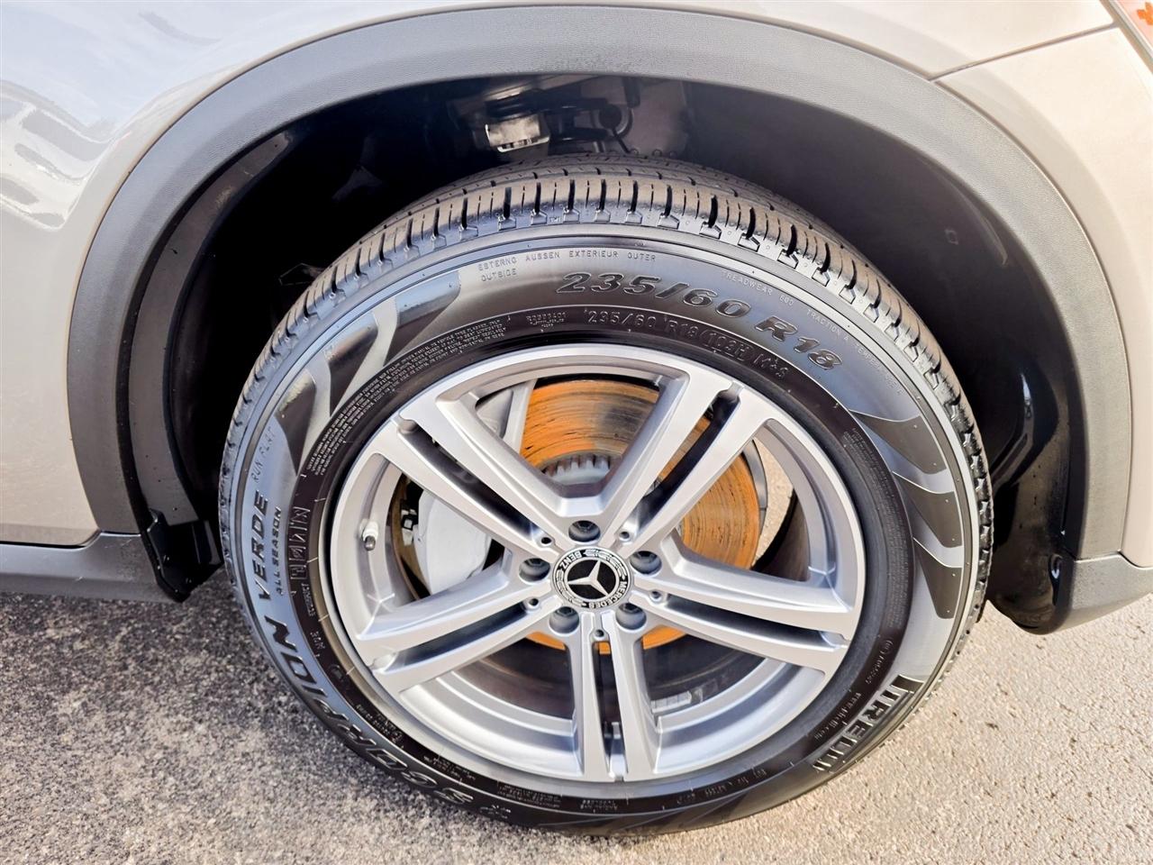 Mercedes-Benz GLC  2021