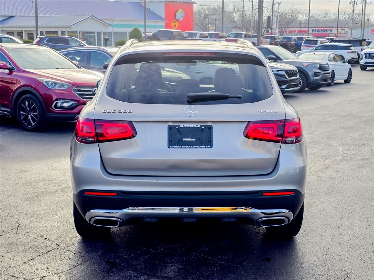 Mercedes-Benz GLC  2021