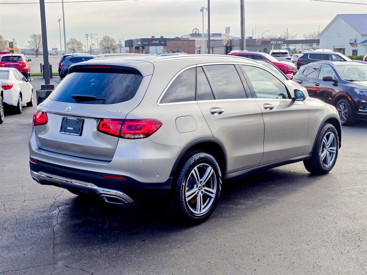 Mercedes-Benz GLC  2021