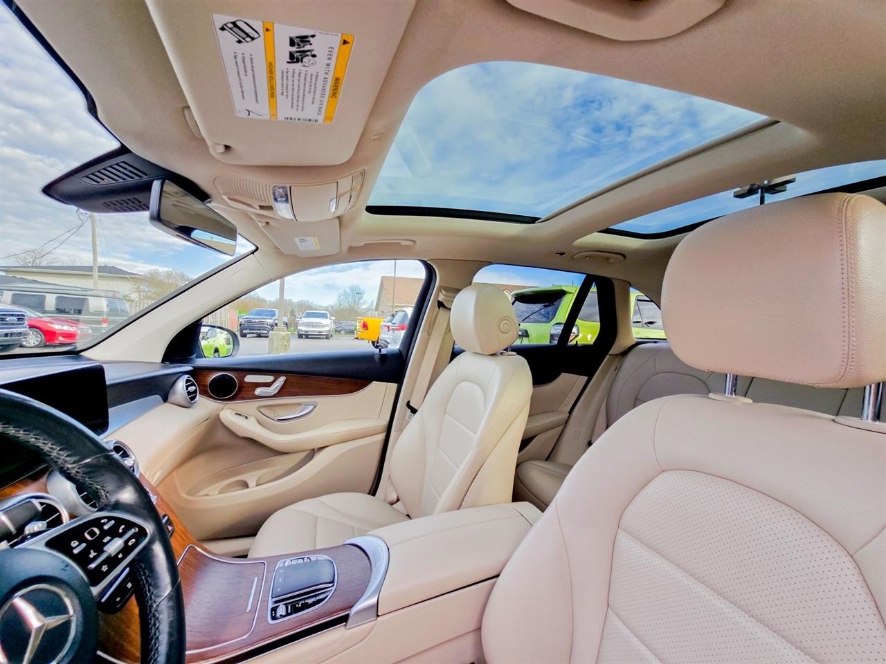 Mercedes-Benz GLC  2021