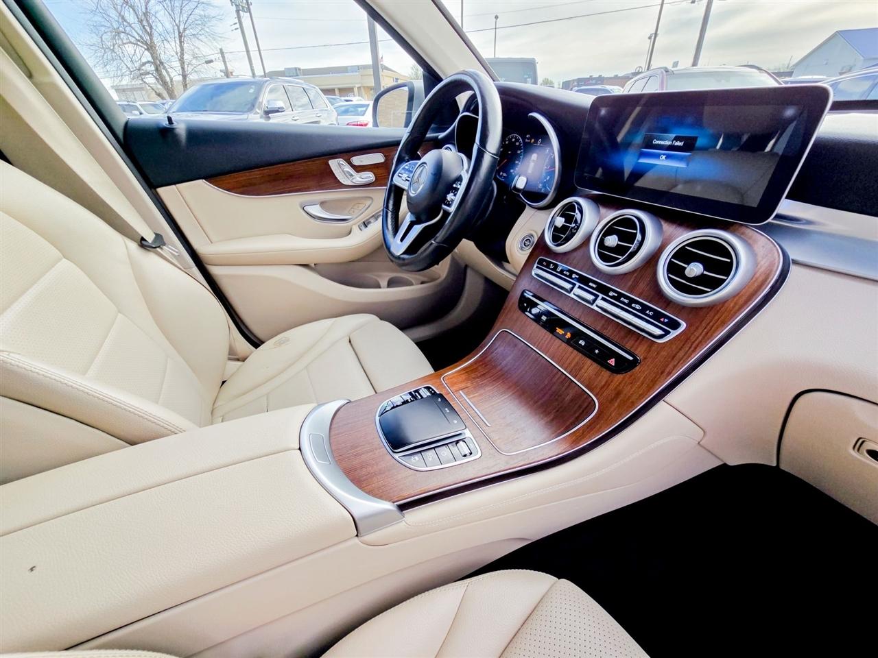 Mercedes-Benz GLC  2021