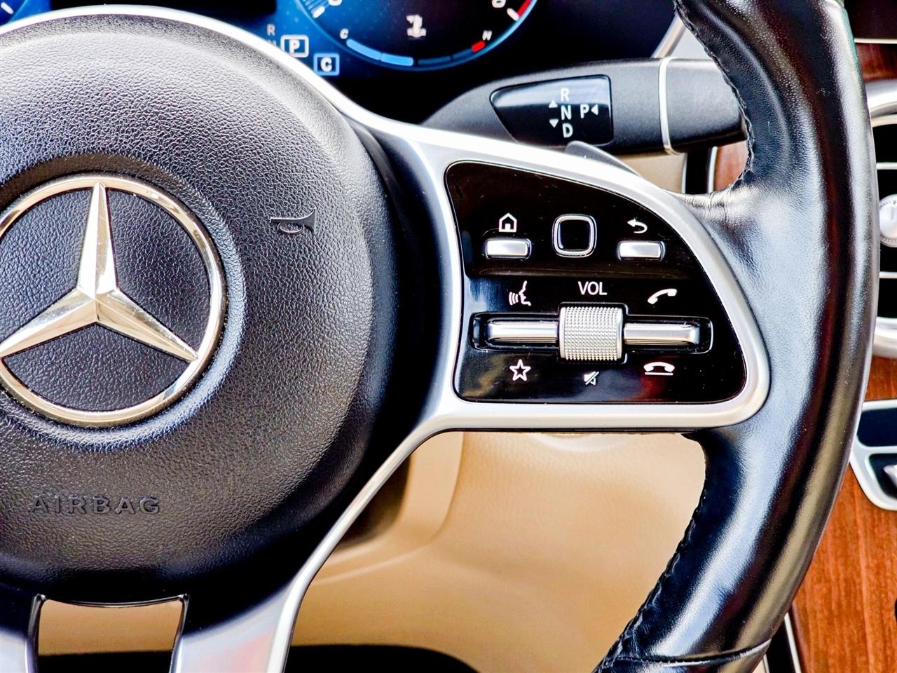 Mercedes-Benz GLC  2021