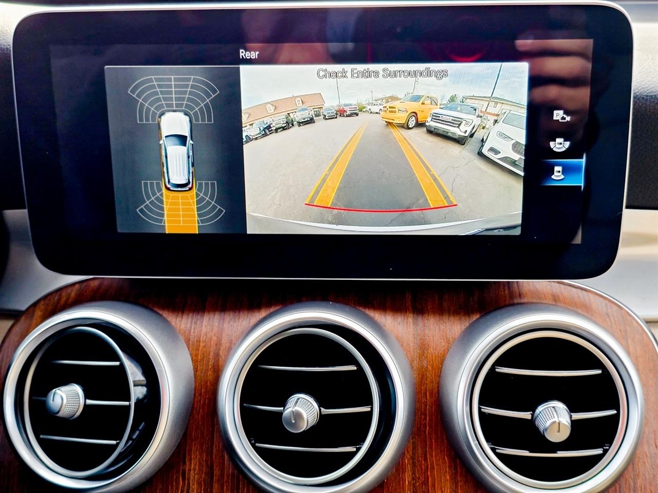 Mercedes-Benz GLC  2021