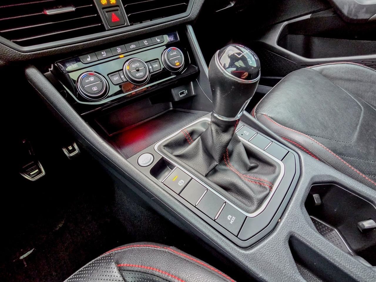 Volkswagen Jetta GLI  2019