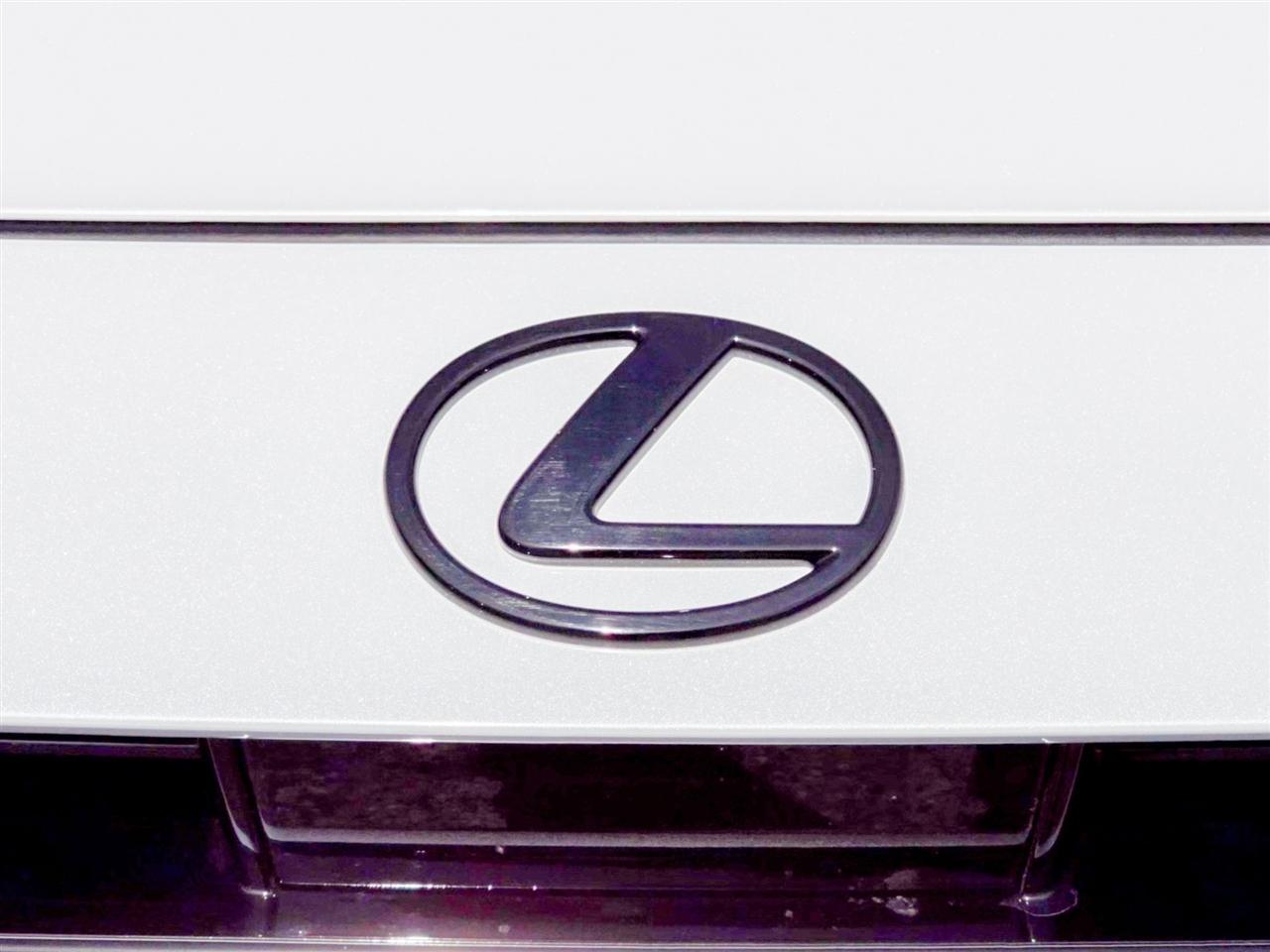 Lexus TX  2026