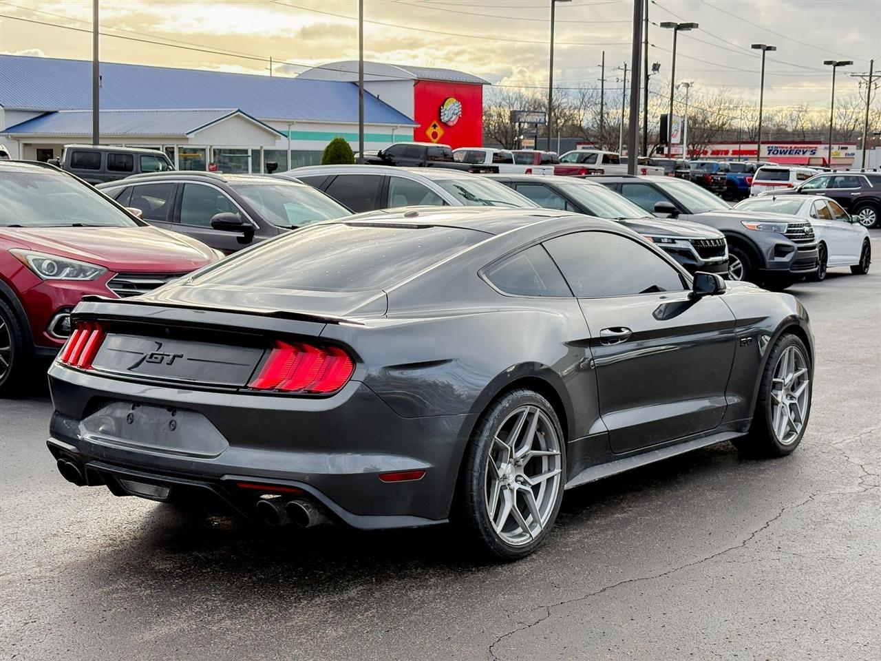 Ford Mustang  2019