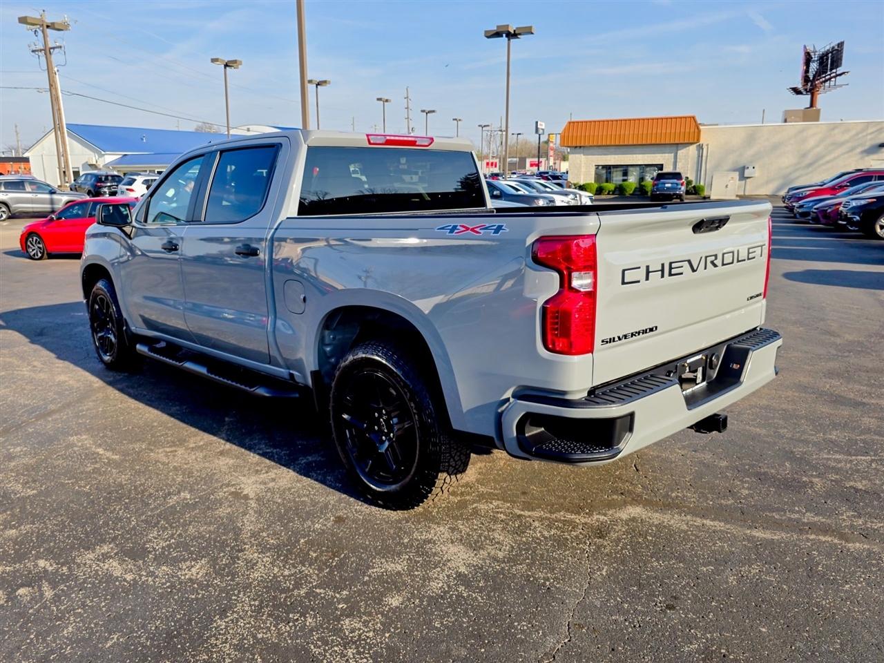 Chevrolet Silverado 1500  2024