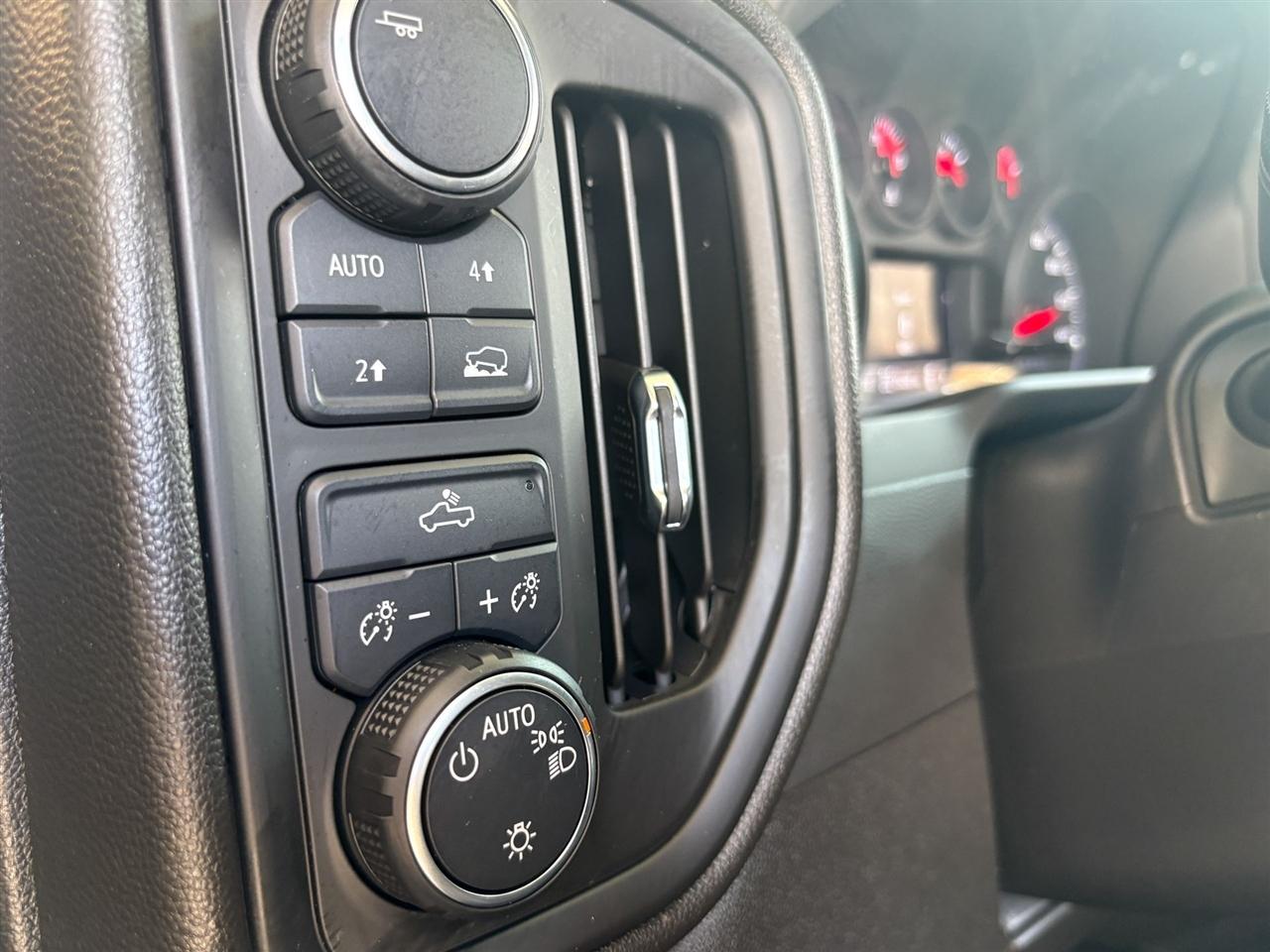 Chevrolet Silverado 1500  2024