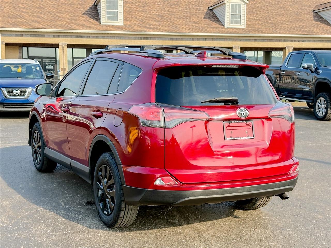 Toyota RAV4  2018