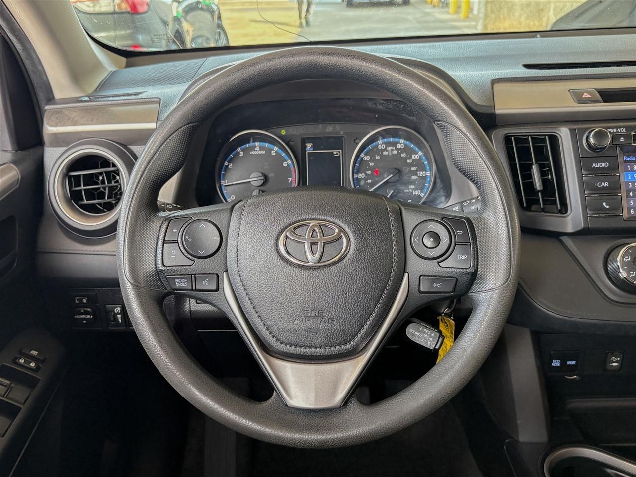Toyota RAV4  2018