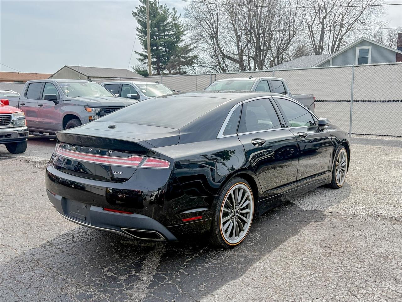 Lincoln MKZ  2019