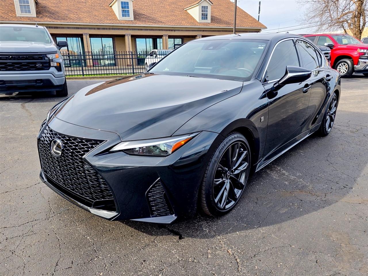 Lexus IS 350  2025