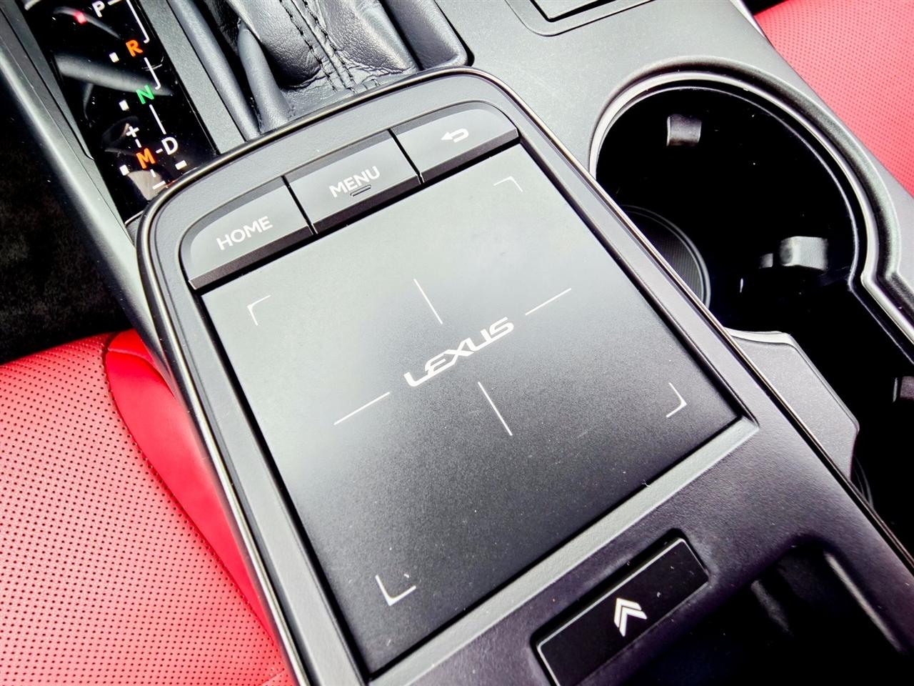 Lexus IS 350  2025