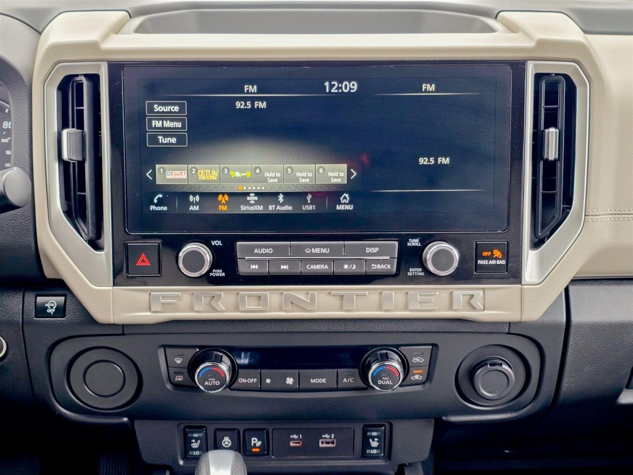 Nissan Frontier  2025