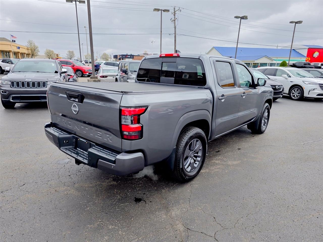 Nissan Frontier  2025