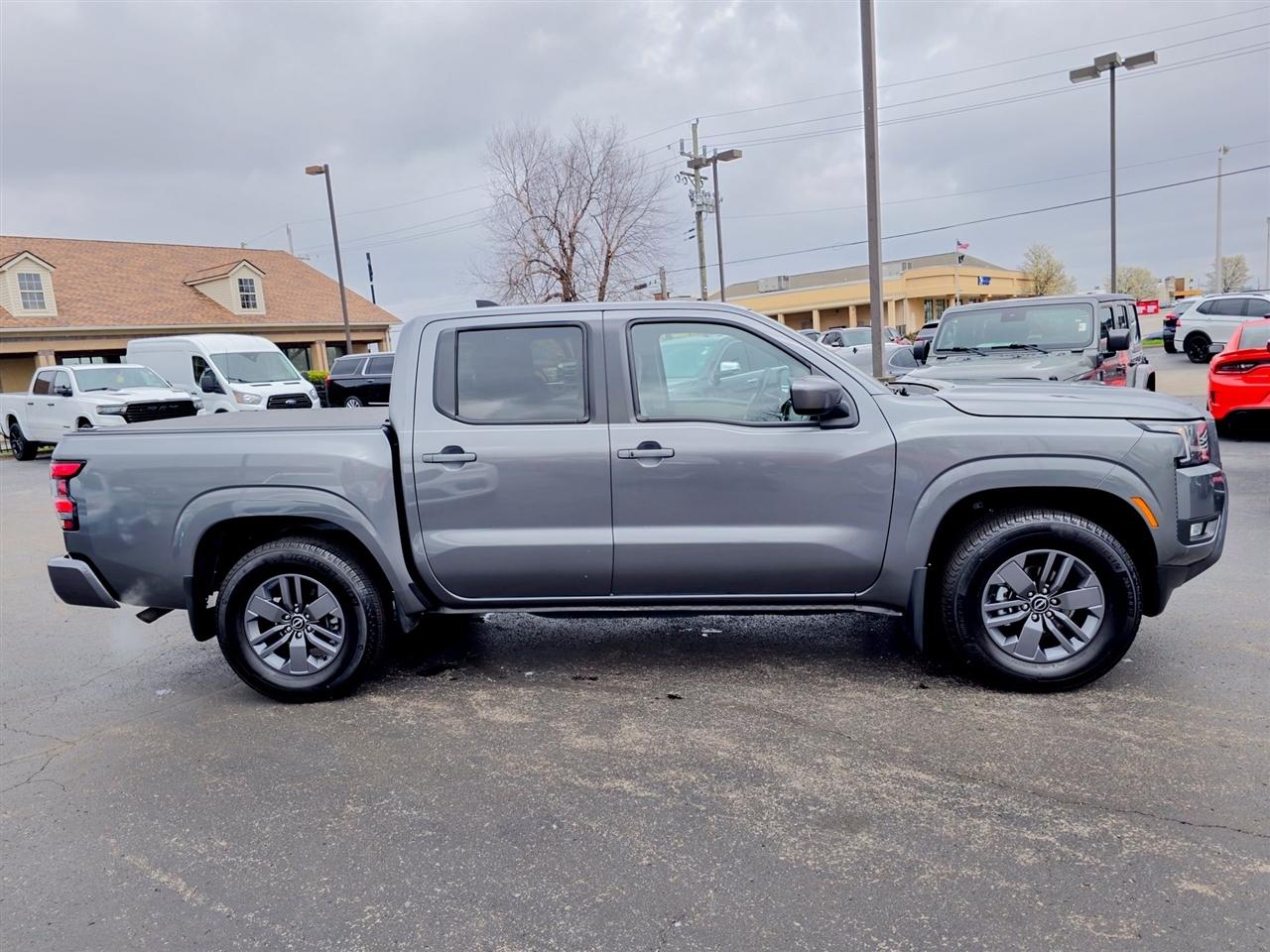 Nissan Frontier  2025