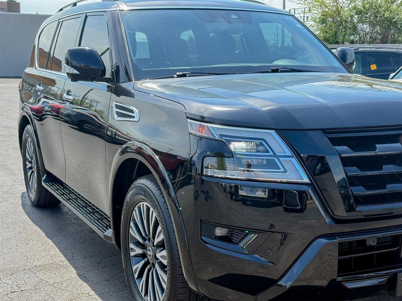 Nissan Armada  2022
