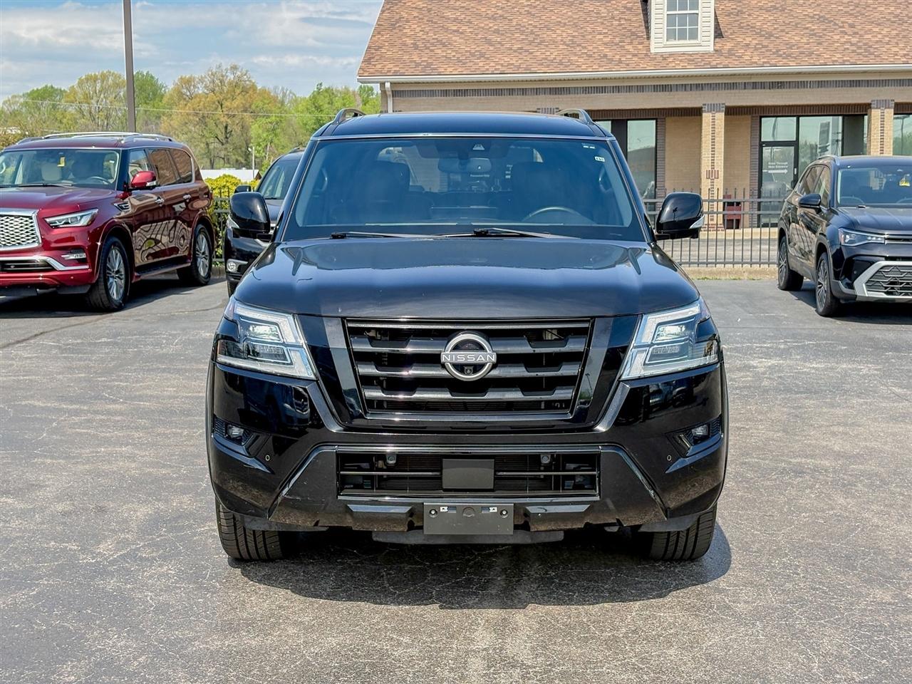 Nissan Armada  2022