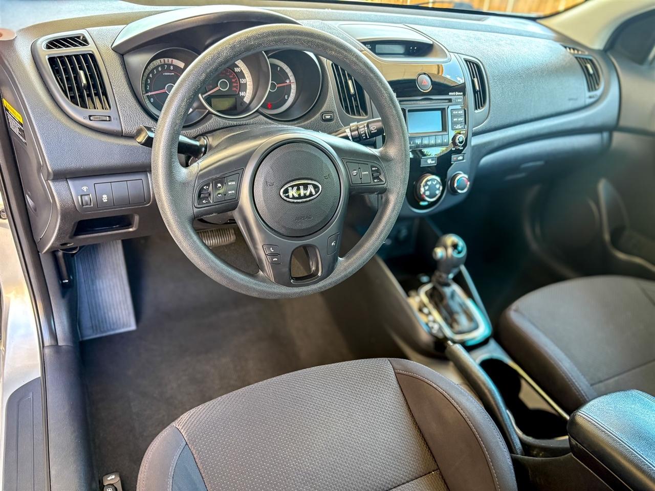 Kia Forte Koup  2012