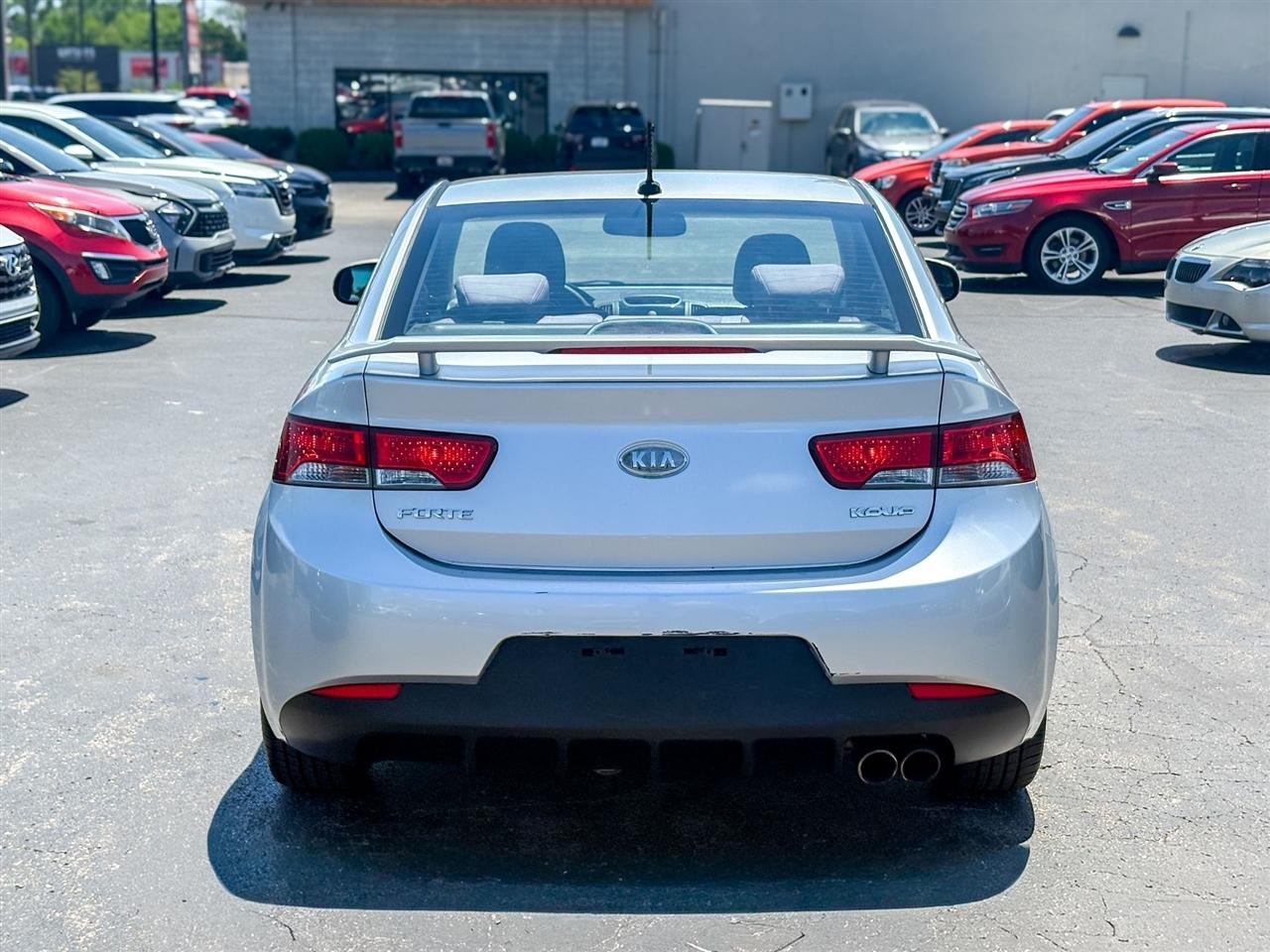 Kia Forte Koup  2012