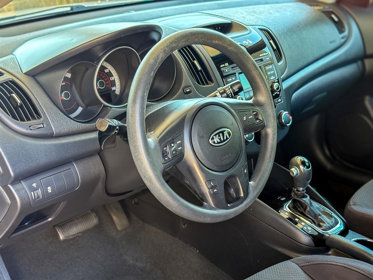 Kia Forte Koup  2012